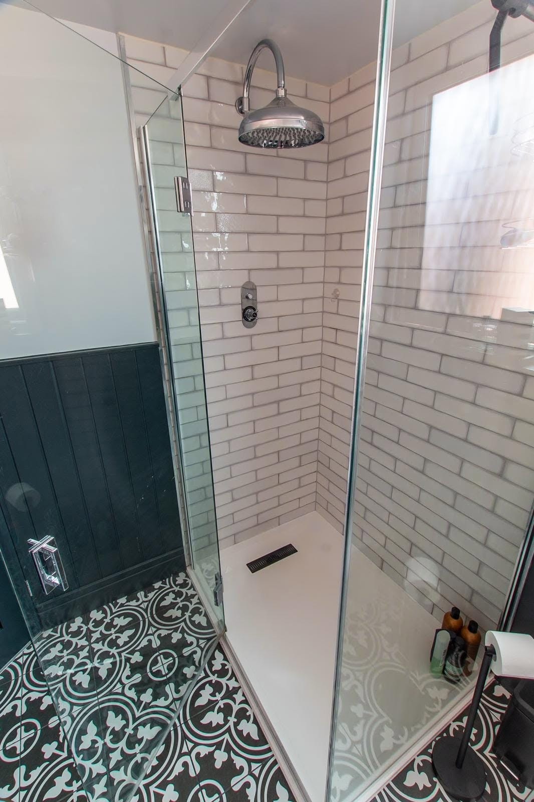 Home refurbishment: shower room, completed work, supplied project photograph