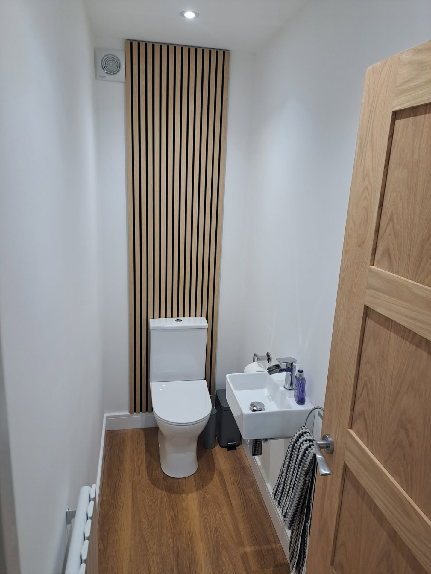 Home refurbishment: cloakroom, completed work, supplied project photograph