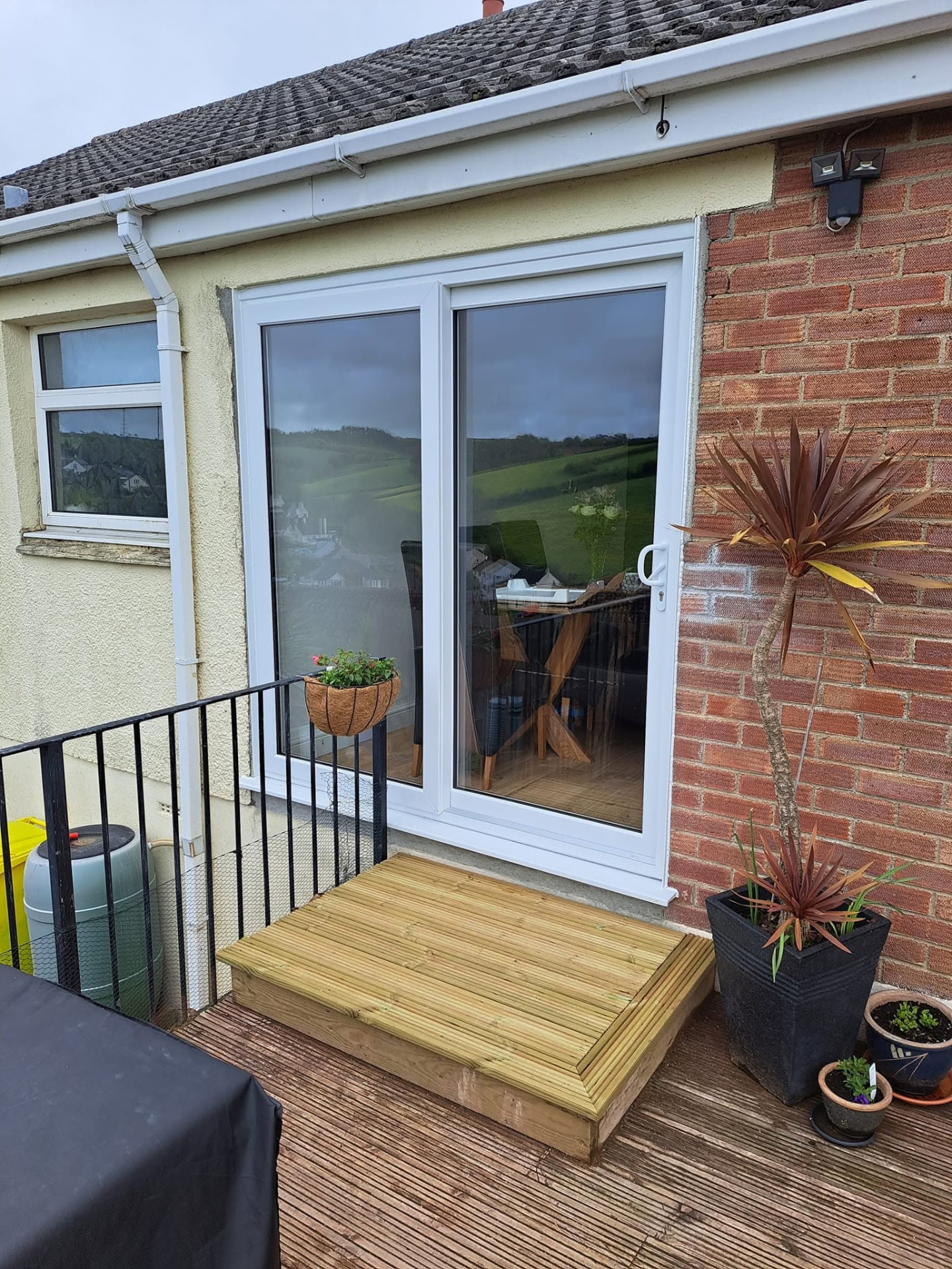 House extension: rear patio door, completed work, supplied project photograph