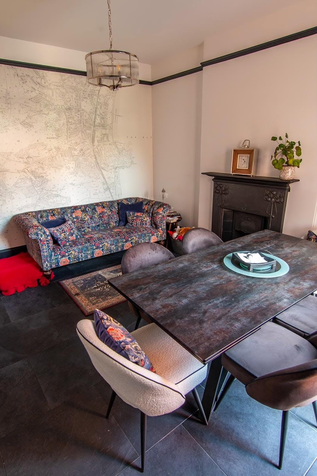 Home refurbishment: dining room, completed work, supplied project photograph